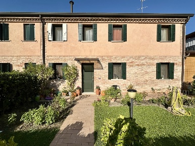 Foto Villa bifamiliare in Via Matteotti 38, Montagnana Centro di 90 m²