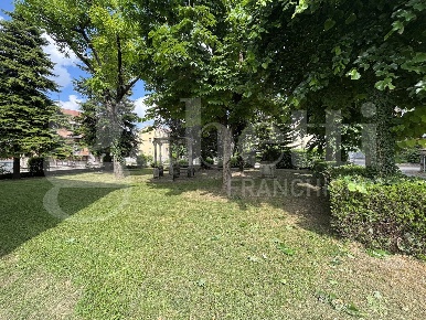 Foto Casa indipendente in Strada Chiesa di Baganzola 52, Parma di 750 m²