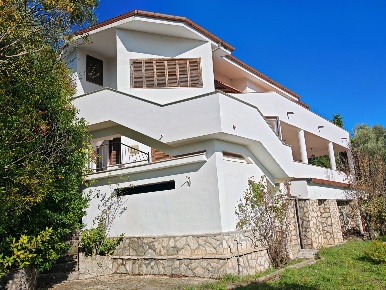 Foto Villa unifamiliare in Via Stada Provinciale 10 per Conca Casale snc,