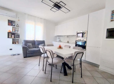 Foto Appartamento in Via Villoresi 45, Corbetta Semicentro, Isola di 74 m²