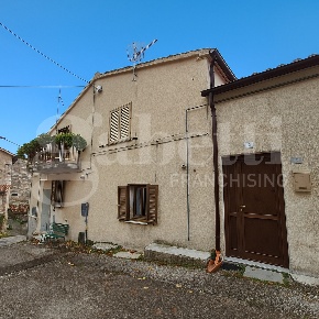 Foto Casa indipendente in Via Andrea Andreoli 14, Costacciaro di 55 m²