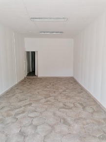 Foto Locale commerciale a Pisa Porta a Lucca di 55 m² con 2 locali