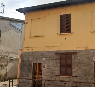 Foto Appartamento a Calvignasco Bettola di 76 m² con 5 locali in vendita