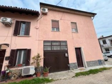 Foto Appartamento a Marcignago Centro di 134 m² con 5 locali in vendita