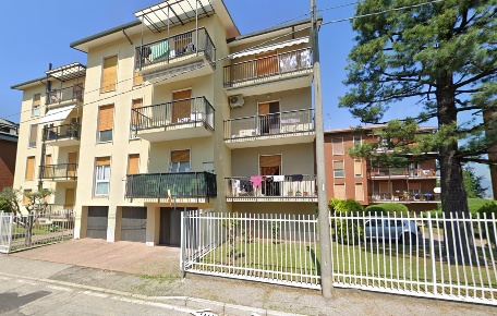 Foto Appartamento a Besana in Brianza Centro di 84 m² con 5 locali