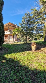 Foto Appartamento a Colle di Val d'Elsa Sant'Andrea, Le Grazie di 300 m²