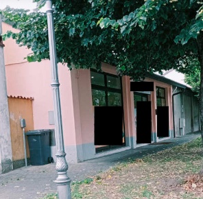 Foto Negozio a Dairago di 163 m² con 3 locali in vendita