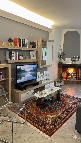 Foto Appartamento a Carrara Marina di Carrara di 120 m² con 5 locali