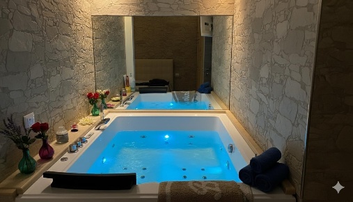 Foto Appartamento a Carrara Marina di Carrara di 120 m² con 5 locali