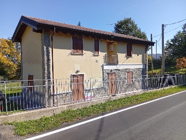 Foto Casa indipendente a Monchio delle Corti Calzabigi di 180 m² in vendita