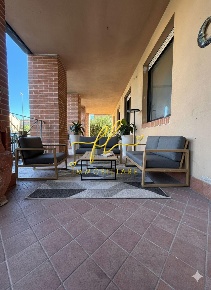 Foto Appartamento a Cecina Cecina Centro di 85 m² con 4 locali in vendita