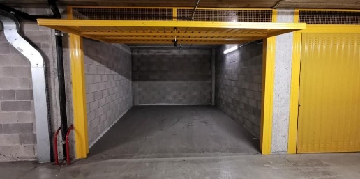 Foto Box a Milano Dergano di 38 m² con 2 locali in vendita