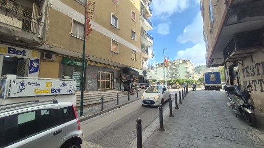 Foto Appartamento in via Empedocle, Napoli Pianura di 100 m² con 3 locali