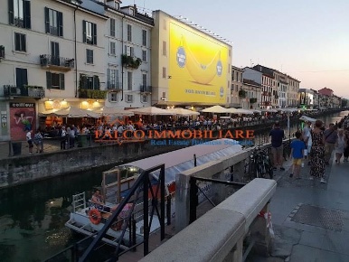 Foto Locale commerciale in Via Vigevano, Milano Navigli - Darsena di 110 m²