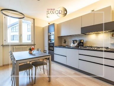 Foto Appartamento in Via Agnesi, Missaglia di 92 m² con 3 locali in vendita