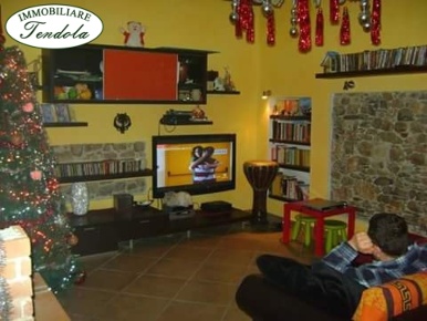 Foto Appartamento a Ameglia Centro di 110 m² con 4 locali in vendita