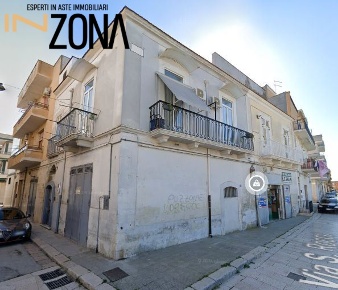 Foto Appartamento in Via Filangeri, Cerignola Centro di 128 m² con 4 locali