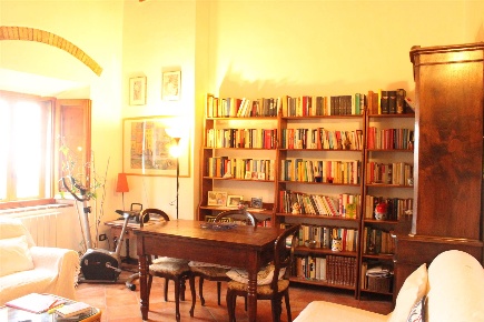 Foto Appartamento a Montecatini Val di Cecina Centro di 68 m² con 4 locali