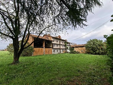 Foto Rustico in v Cavour 1, Sandigliano di 1000 m² con 12 locali in vendita