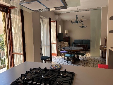 Foto Appartamento a Salerno Carmine Alto di 90 m² con 3 locali in affitto