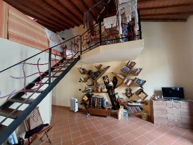 Foto Appartamento in Via Pimentel, Firenze Le Cure di 95 m² con 3 locali