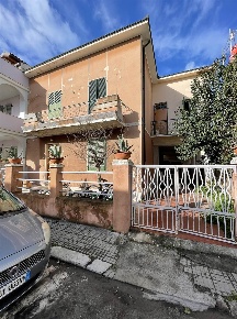 Foto Appartamento a Follonica Zona Nuova, Pratoranieri di 168 m² in vendita