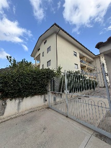 Foto Appartamento in Via Santa Caterina  41, San Mango Piemonte di 175 m²