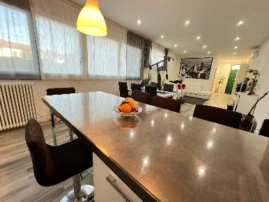 Foto Appartamento in Via della Sala, Firenze Brozzi di 120 m² con 5 locali