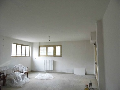 Foto Ufficio in PIAZZALE CURTATONE E MONTANARA 8, Borgo San Lorenzo Centro