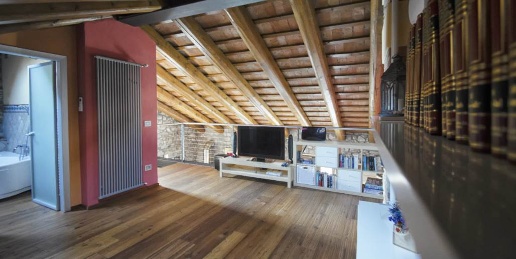 Foto Mansarde a Prato Centro Storico - Duomo di 109 m² con 4 locali