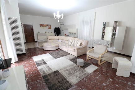 Foto Appartamento in VIA XIV MAGGIO, Giulianova Centro di 162 m² in vendita