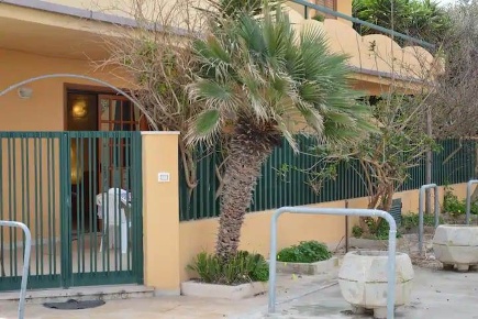 Foto Appartamento in Via Gerani, Pachino Marzameni di 75 m² con 4 locali