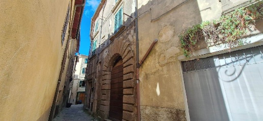 Foto Appartamento in Via Nerucci 12, Castel del Piano Centro di 54 m²