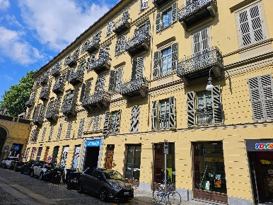Foto Appartamento in Via Lagrange, Torino Via Roma di 95 m² con 3 locali