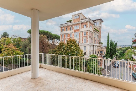 Foto Appartamento in Via Dei Monti Parioli, Roma Parioli di 338 m²