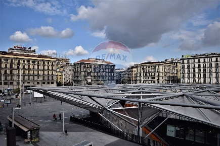 Foto Attività commerciale in Via Carminiello Al Mercato, Napoli Mercato