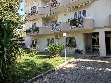 Foto Appartamento in via agostino gemelli, Caserta San Leucio - Briano