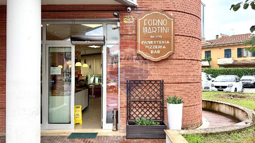 Foto Attività commerciale in Via Asia, Montelupo Fiorentino di 60 m²