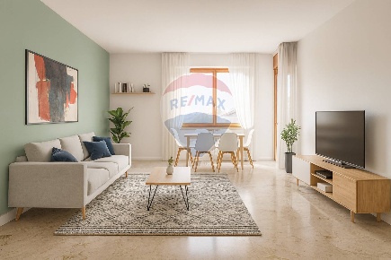 Foto Appartamento in Via Sanvito Silvestro, Varese Masnago di 135 m²