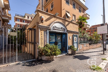 Foto Negozio in Largo Giuseppe Di Montezemolo, Roma Piazzale degli Eroi