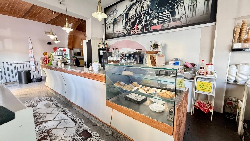 Foto Bar in Via Della Costituente, Castelfiorentino Centro di 115 m²