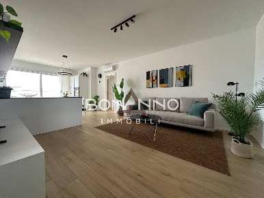 Foto Appartamento in Via Puglia, Castelfranco Veneto di 135 m² con 4 locali