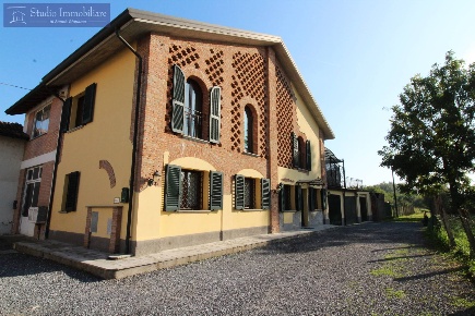 Foto Rustico in Via Depretis, Bressana Bottarone Bressana di 172 m²