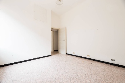Foto Appartamento in Via Bobbio, Genova Staglieno di 72 m² con 5 locali