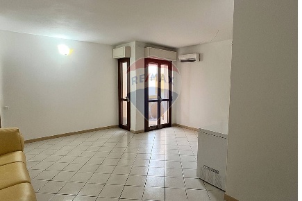 Foto Appartamento a Capoterra Centro di 90 m² con 4 locali in vendita