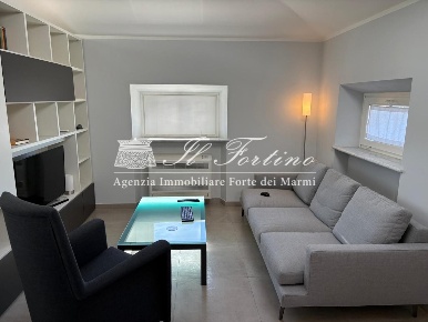 Foto Attico a Forte dei Marmi Centro di 60 m² con 2 locali in vendita