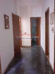 Foto Appartamento a Massa Centro di 90 m² con 4 locali in vendita