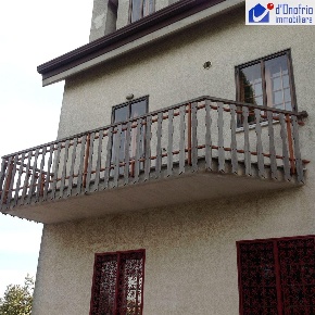Foto Appartamento a Campobasso di 130 m² con 6 locali in vendita