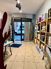 Foto Locale commerciale a Empoli San Rocco - Lungarno di 62 m² con 2 locali