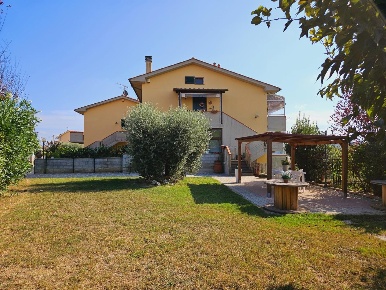 Foto Appartamento a Casciana Terme Lari Le Casine Perignano Spinelli